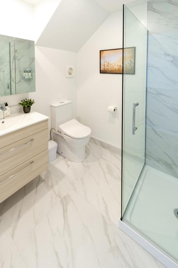 크라이스트처치 Upper Riccarton Dream - 2 Bed 2 Bath W/Carpark 아파트 외부 사진